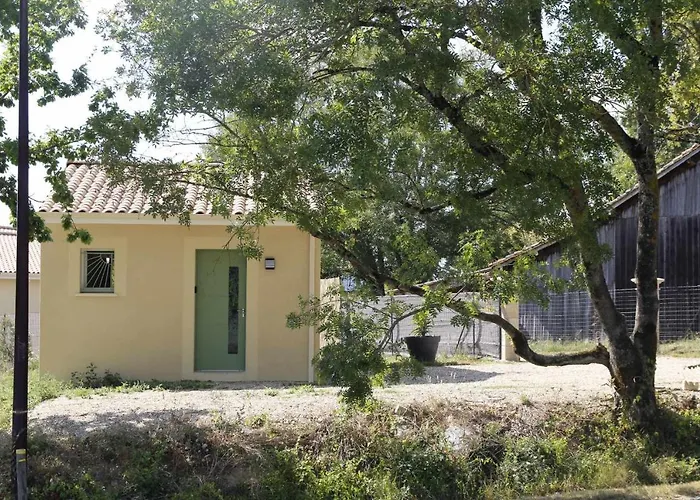 Holiday home Maisonnette Neuve